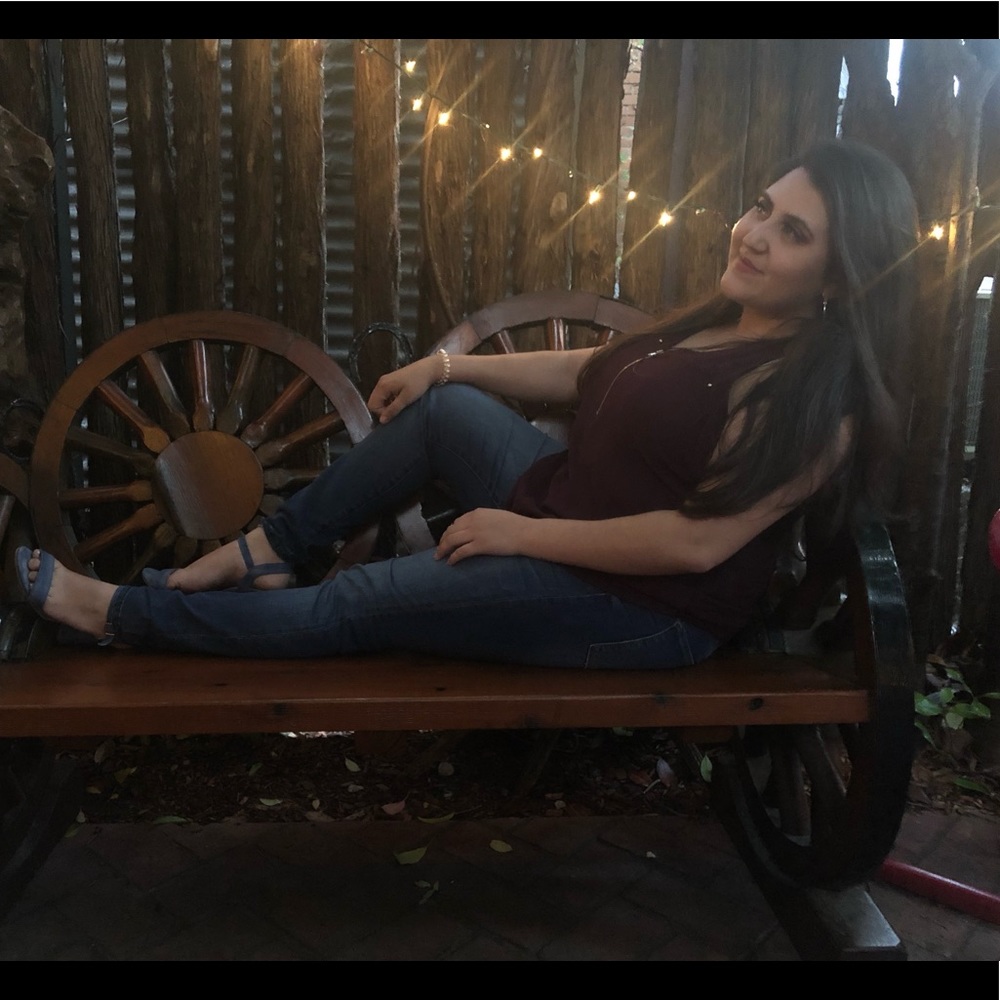 Meet your Posher, Naylen